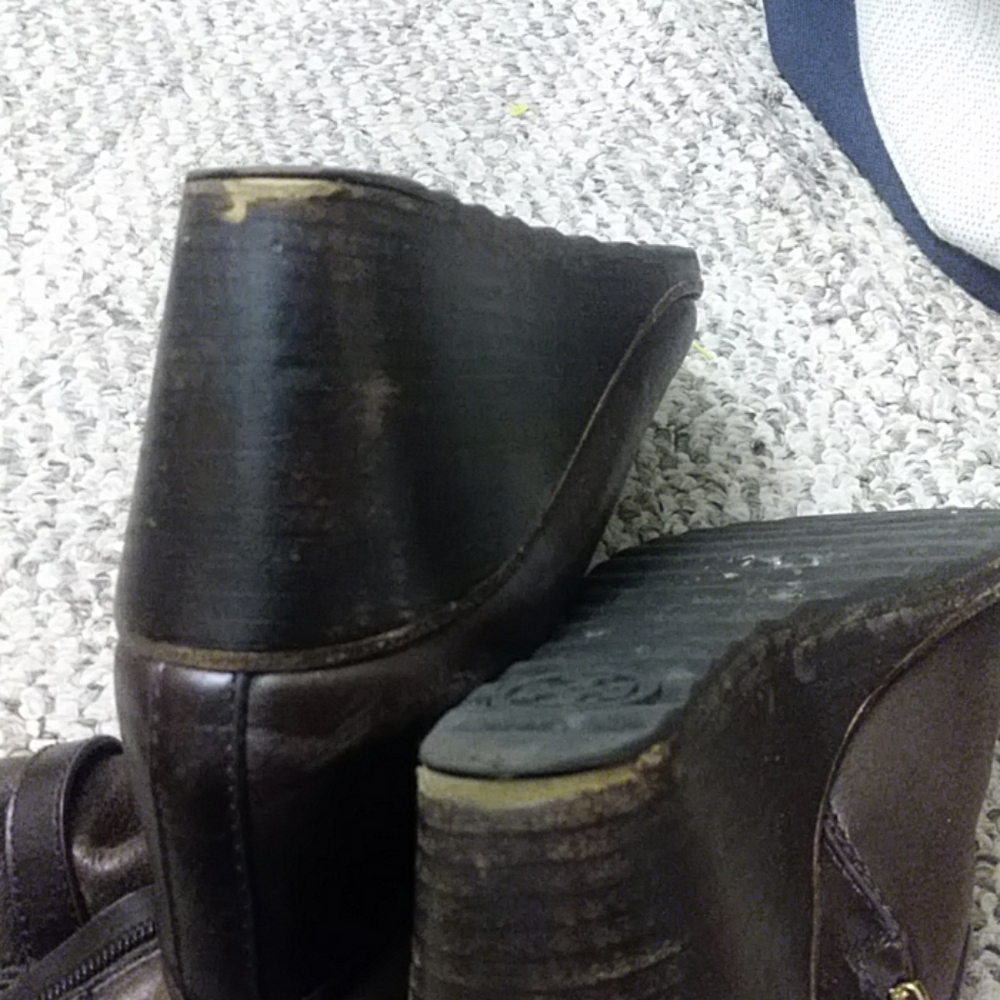 Shoes - Picture 8 of 8